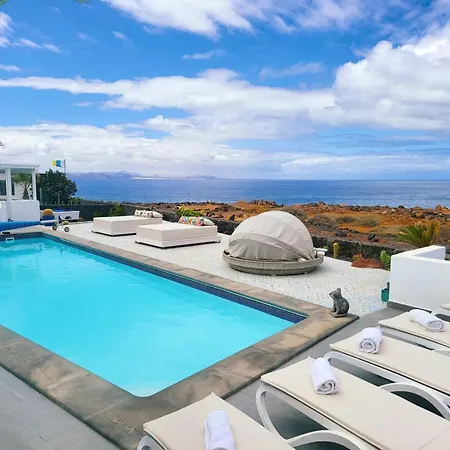 Βίλα Sunset Paradise With Panoramic Sea View, First Line, Sunsets